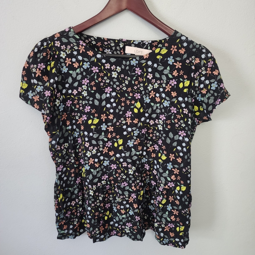 Loft black floral dressy top back cut out petites size medium